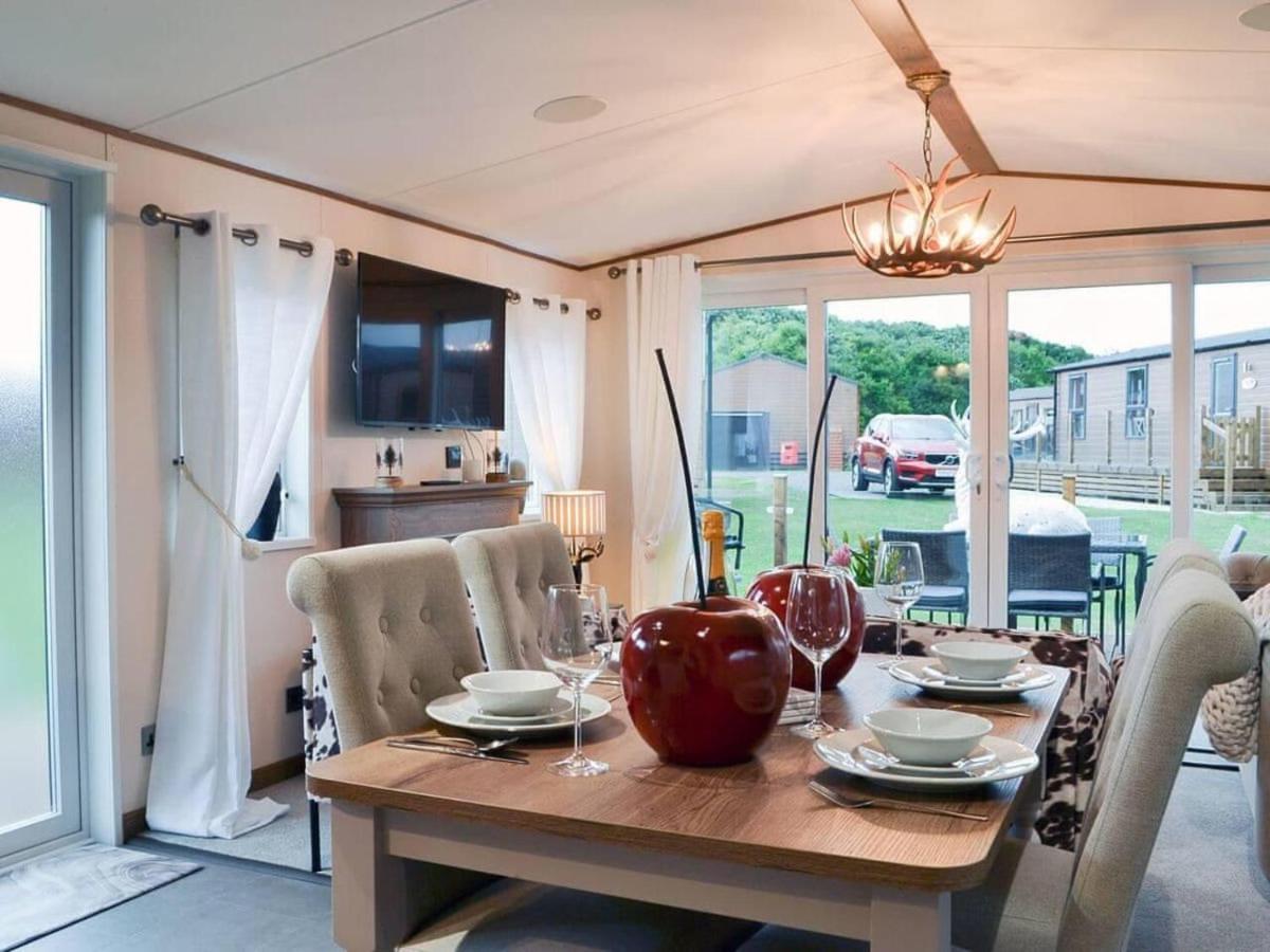Luxury Boutique Style Lodge With Hot Tub Bridlington Exteriér fotografie
