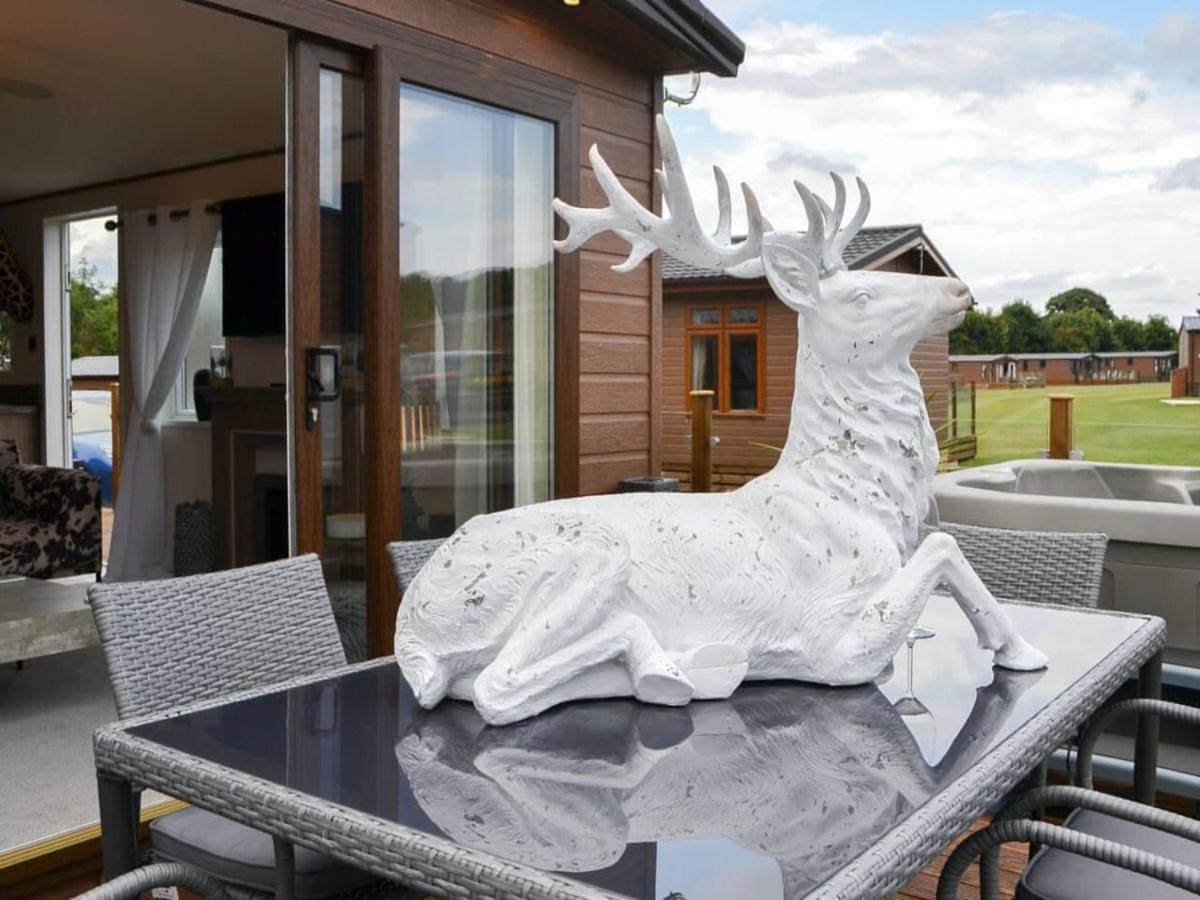 Luxury Boutique Style Lodge With Hot Tub Bridlington Exteriér fotografie