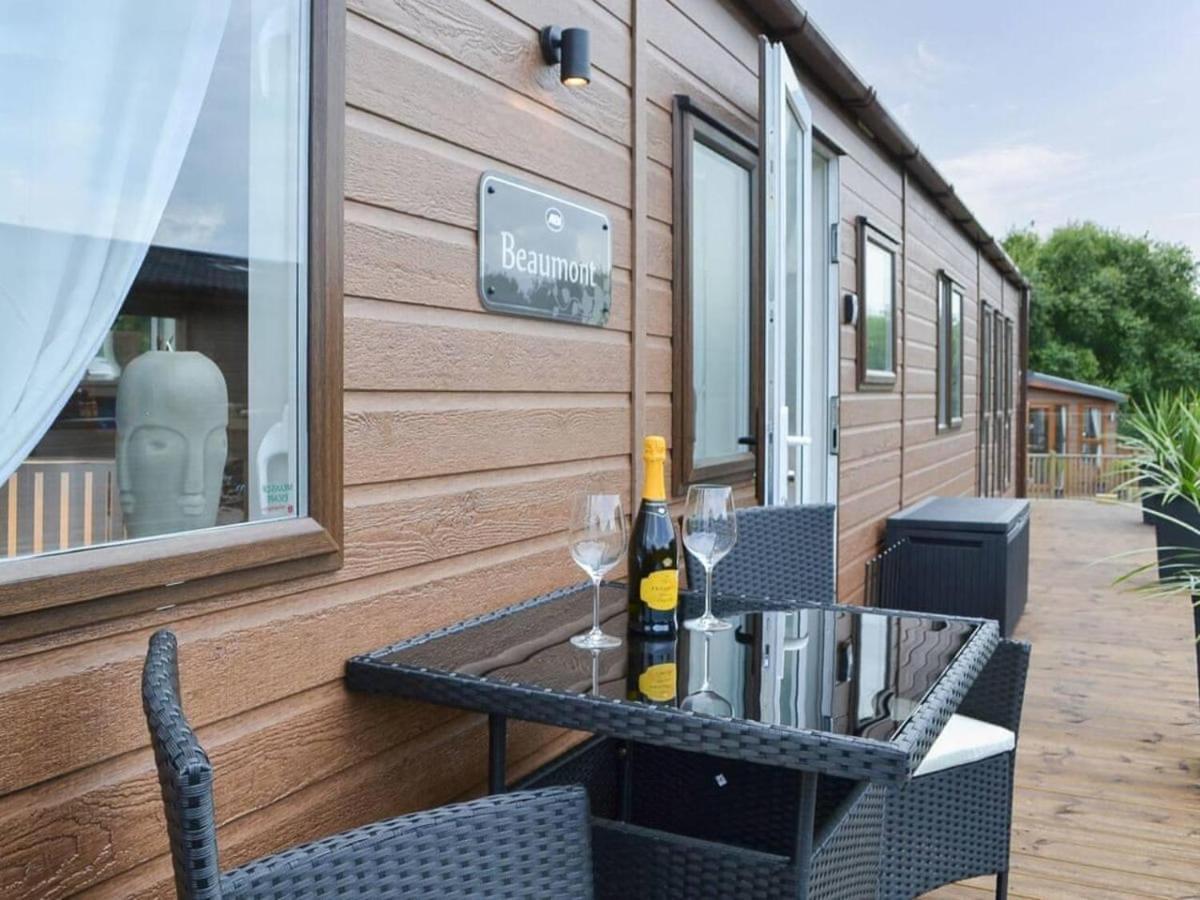 Luxury Boutique Style Lodge With Hot Tub Bridlington Exteriér fotografie